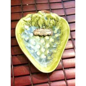 Vintage Yellowstone Park Green Strawberry Souvenir Trinket Dish Treasure Craft